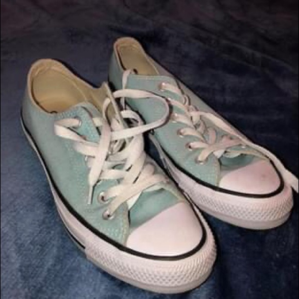 Chuck Taylor Converse - image 2